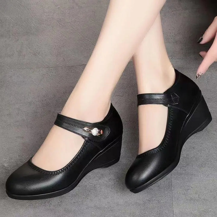 Esme Mid-Heel Pumps