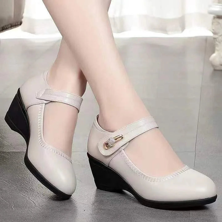 Esme Mid-Heel Pumps